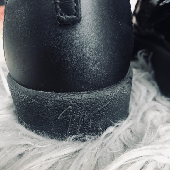 Men’s Giuseppe Zanotti black sneakers - Picture 6 of 7